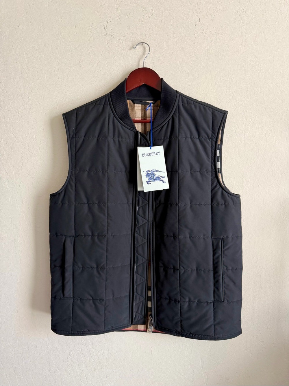 BURBERRY Men’s Black Vest Large New